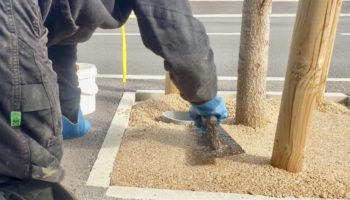 Gravier résine entourages d'arbres