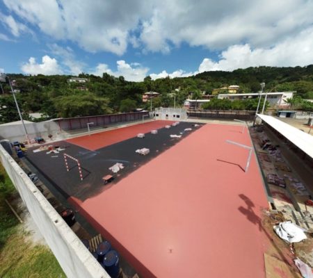 Application à la Planomatic du revêtement synthétique EPDM - Mayotte