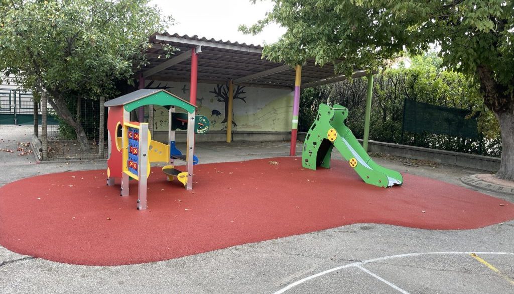 espace de jeux bedarrides école vaucluse 84