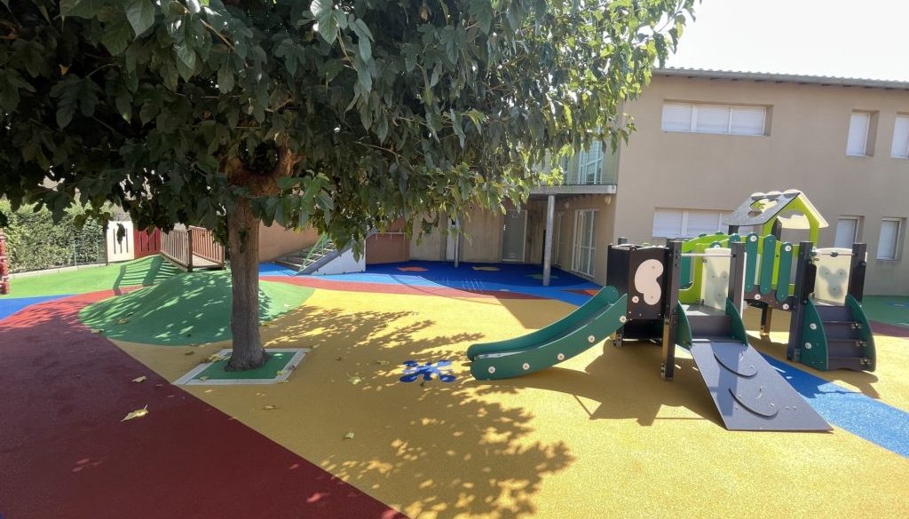 aire de jeux crèche villeneuve-les-avignon, vaucluse, drôme, ardèche, gard, isère, hautes-alpes