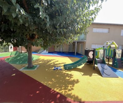 aire de jeux crèche villeneuve-les-avignon, vaucluse, drôme, ardèche, gard, isère, hautes-alpes