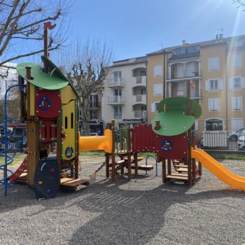 aire de jeux vaison-la-romaine vaucluse 84, drôme 26, ardèche 07