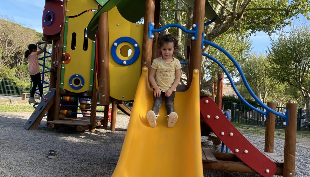 aire de jeux vaison-la-romaine vaucluse 84, drôme 26, ardèche 07