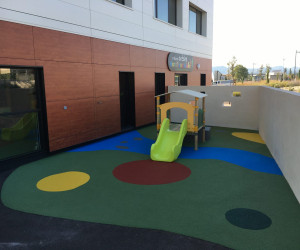 Crèche, Montélimar- Drôme (26) Structure de jeux, Sol amortissant EPDM