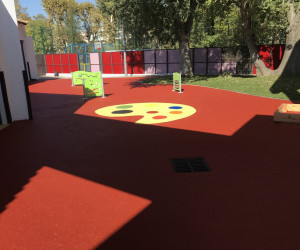 Grans, Bouche-du-Rhône (13) Sol amortissant EPDM