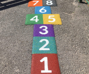 SuperDévoluy, Hautes-Alpes (05) Marelle, sol amortissant EPDM