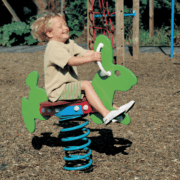 2 - 6 ans Aires de jeux collectivités, jeu sur ressort
