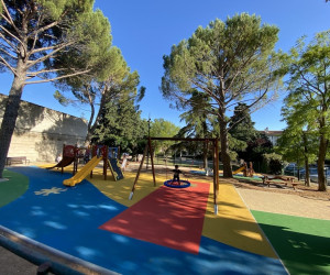 Tulette, Drôme (26) aire de jeux, sol souple Tulette 26