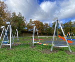 Sainte-Jalle, Drôme (26) Aire de jeux métal Sainte-Jalle inclusive, secteurs Drôme, Vaucluse, hautes-alpes, Gard, Ardèche
