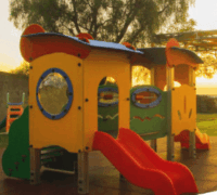 Structure de jeux multi-activités petite enfance crèche métal